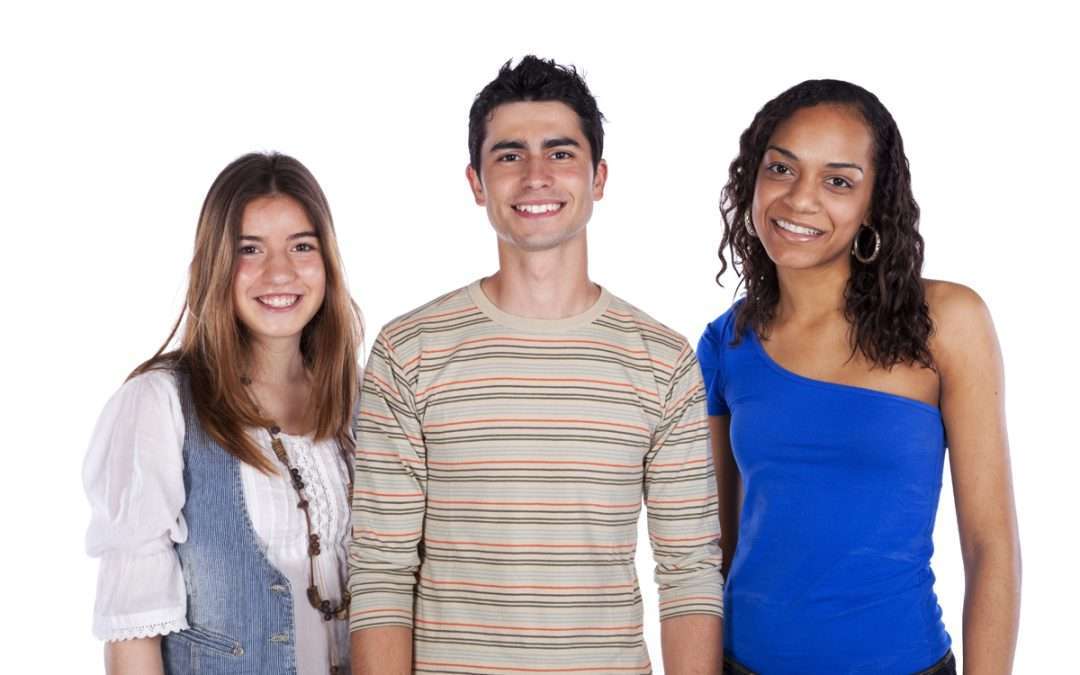 Invisalign: Redefining Dental Confidence with Precision Aligners